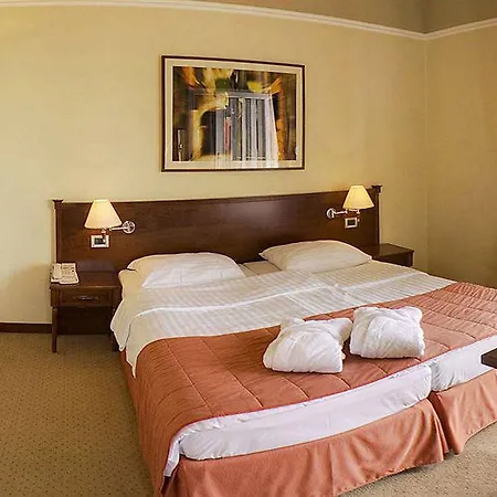 Otel Bristol